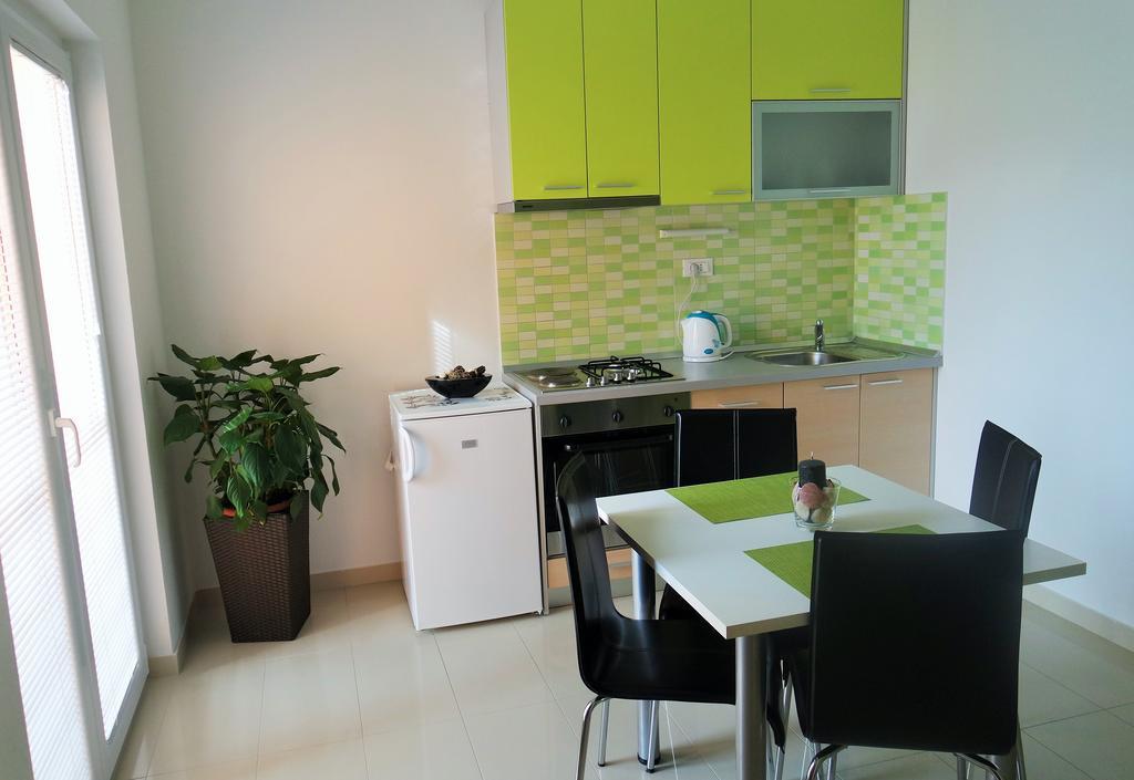 Apartments Harmonija Baska Voda Luaran gambar